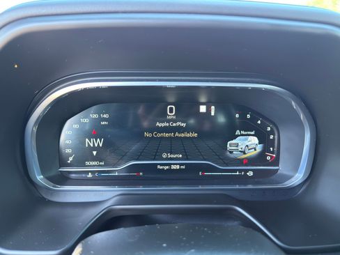 Used 2022 GMC Yukon SLE image 14