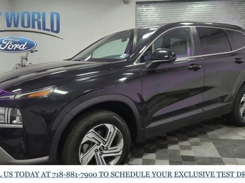 Used 2022 Hyundai Santa Fe SE image 4