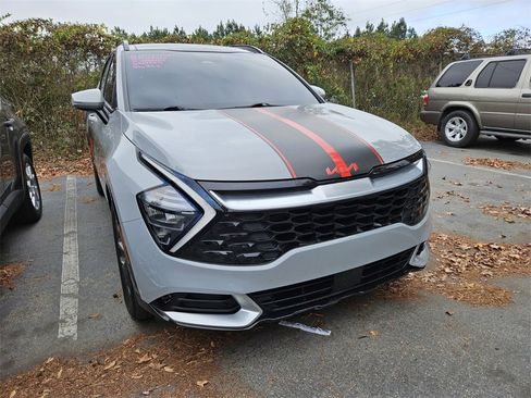 Used 2023 Kia Sportage SX image 4