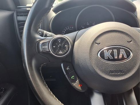 Used 2019 Kia Soul + FWD image 12