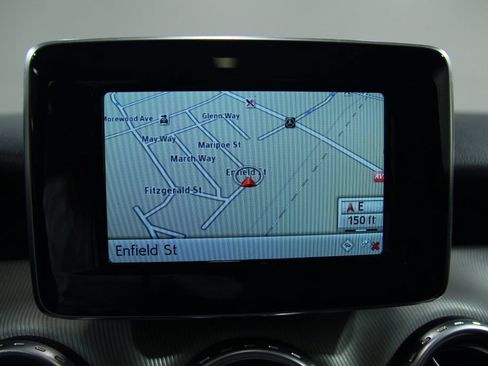 Used 2015 Mercedes-Benz GLA 250 4MATIC image 13