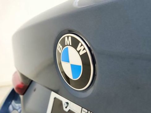 Used 2025 BMW 330i Sedan image 17
