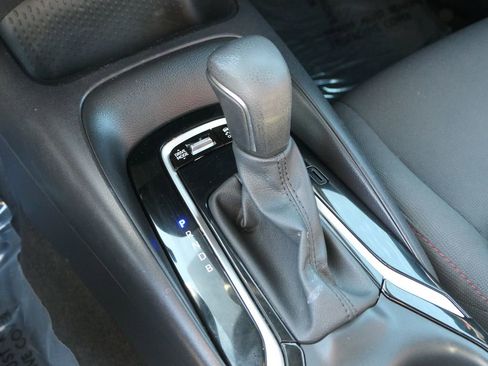 Used 2024 Toyota Corolla SE image 18