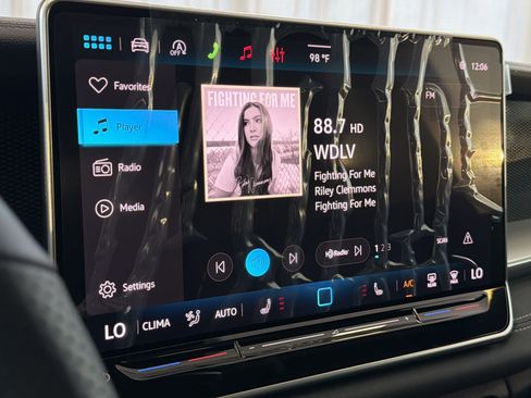 New 2026 Volkswagen Tiguan SE R-Line FWD image 24