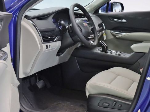 Used 2023 Cadillac XT4 Premium Luxury w/ Cold Weather Package AWD/4WD image 18