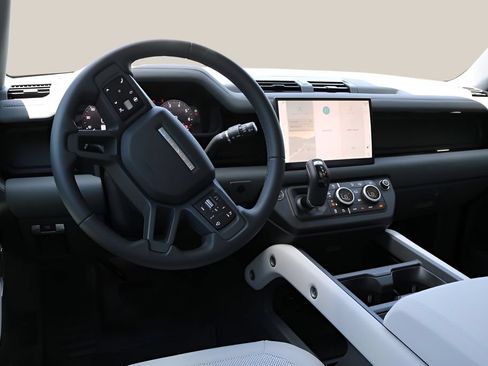Used 2025 Land Rover Defender 110 X-Dynamic SE AWD/4WD image 15