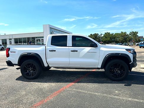 Used 2023 Chevrolet Colorado Trail Boss w/ Advanced Trailering Package AWD/4WD image 9