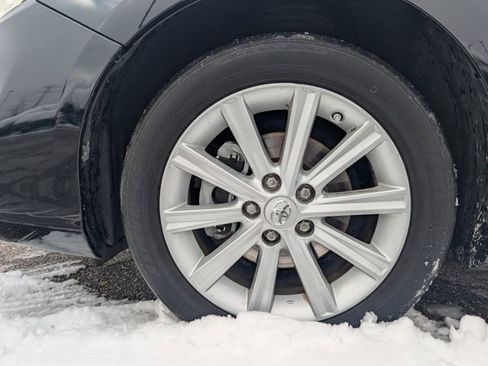 Used 2014 Toyota Camry XLE w/ Leather Package image 27