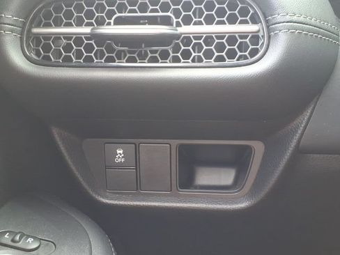 Certified 2024 Honda HR-V EX-L image 24
