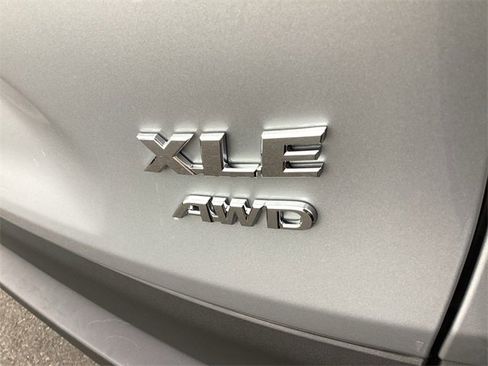 Used 2024 Toyota RAV4 XLE image 32