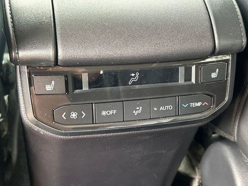 New 2026 Toyota Highlander Platinum AWD/4WD image 27