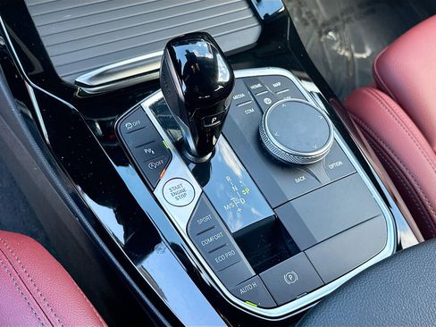 Used 2023 BMW X3 sDrive30i w/ M Sport Package image 17