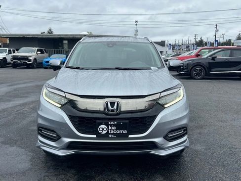 Used 2020 Honda HR-V Touring image 4