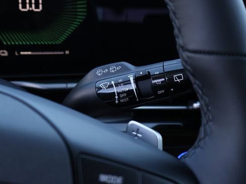 New 2026 Kia Sportage EX image 32