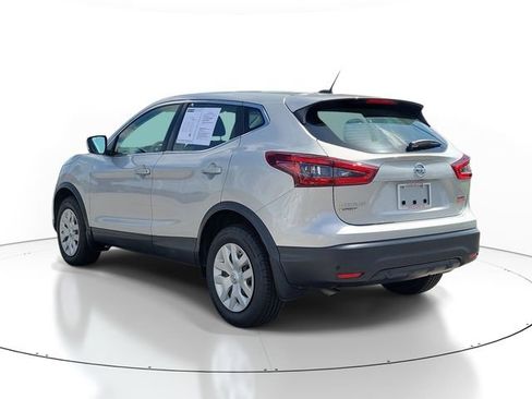 Used 2020 Nissan Rogue Sport S FWD image 3