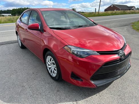 Used 2017 Toyota Corolla LE FWD image 5