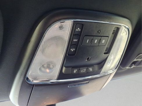 Used 2021 Jeep Grand Cherokee Limited image 25