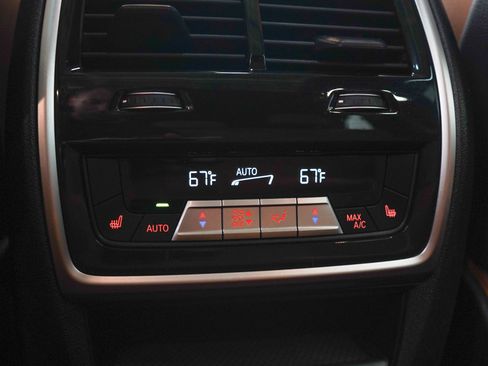 Used 2022 BMW X5 xDrive40i AWD/4WD image 16