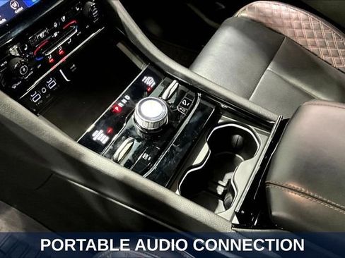 Used 2023 Jeep Grand Cherokee Summit w/ Luxury Tech Group V AWD/4WD image 24
