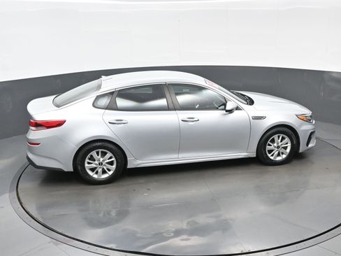 Used 2019 Kia Optima LX image 39