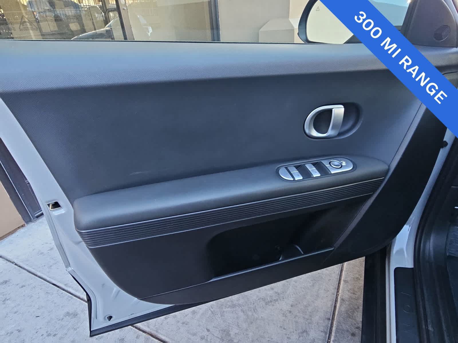 Certified 2024 Hyundai Ioniq 5 SE RWD image 28