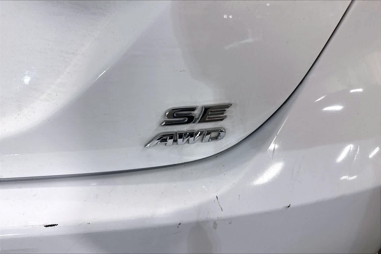 Used 2024 Toyota Camry SE w/ Cold Weather Package AWD/4WD image 10
