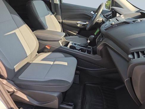 Used 2017 Ford Escape SE AWD/4WD image 33