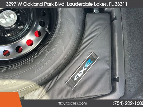 Used 2022 Jeep Grand Cherokee Summit w/ Luxury Tech Group V image 60