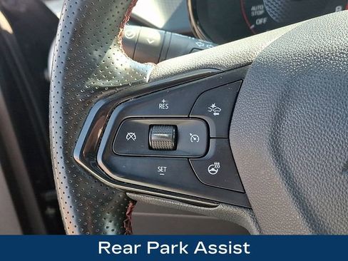 Used 2024 Chevrolet Trax RS w/ Sunroof Package image 7