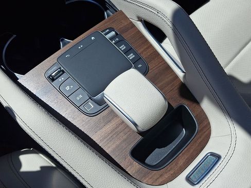 New 2026 Mercedes-Benz GLE 450 4MATIC image 17