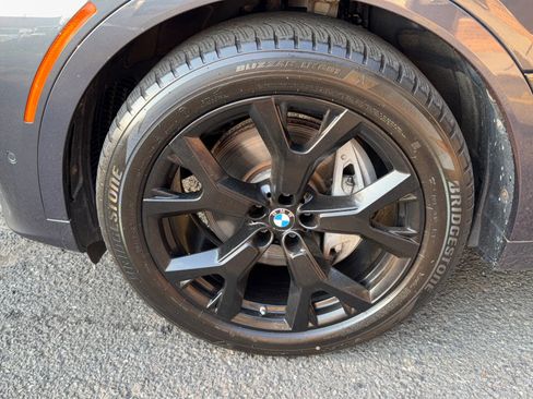 Used 2019 BMW X7 xDrive50i w/ M Sport Package AWD/4WD image 9