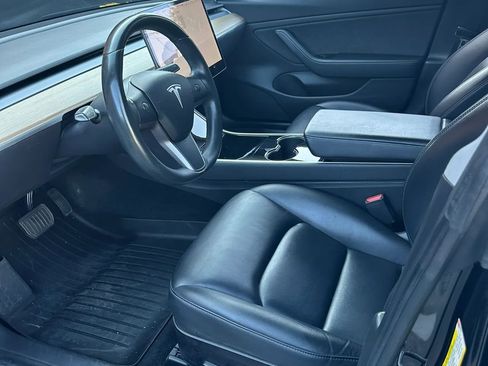 Used 2019 Tesla Model 3 RWD image 10