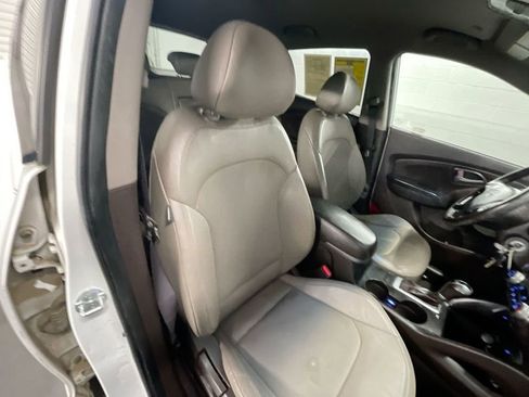 Used 2014 Hyundai Tucson SE image 24