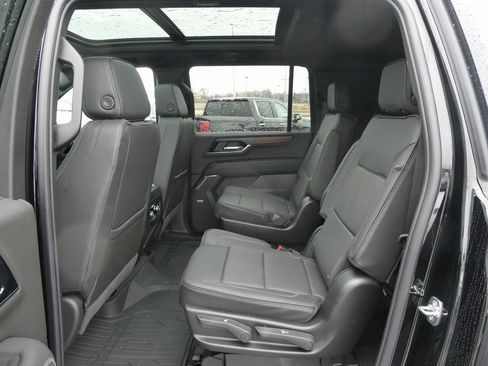 New 2026 GMC Yukon XL Denali w/ Sun & Power Step Package AWD/4WD image 28