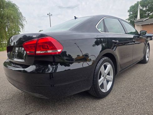 Used 2013 Volkswagen Passat 2.5 SE FWD image 10