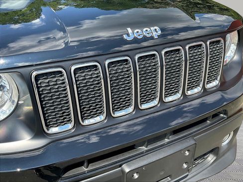 Used 2020 Jeep Renegade Latitude AWD/4WD image 33