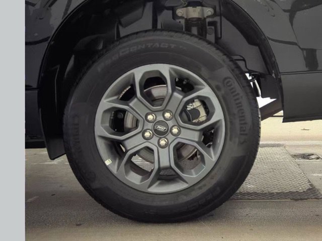 Used 2026 Ford Maverick XLT w/ Equipment Group 301A AWD/4WD image 19