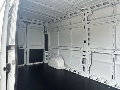 Used 2023 RAM ProMaster 2500 image 18