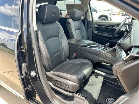 Used 2021 Buick Enclave Avenir w/ Avenir Technology Package FWD image 26