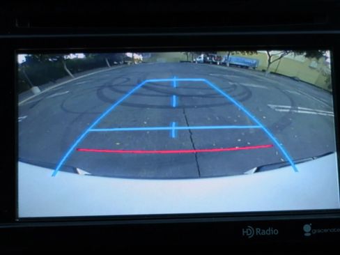 Used 2014 Toyota Tacoma Pickup 4D 6 ft image 19