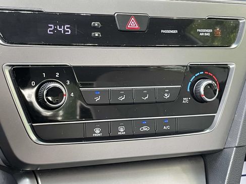 Used 2017 Hyundai Sonata SE FWD image 25