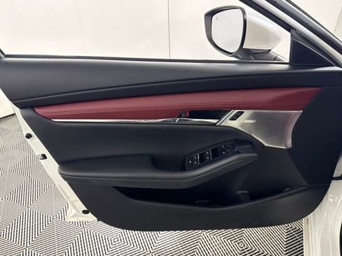 Used 2019 MAZDA MAZDA3 AWD Hatchback w/ Premium Pkg image 19