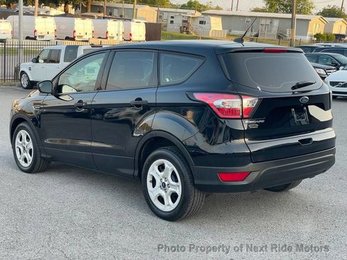 Used 2017 Ford Escape S image 5