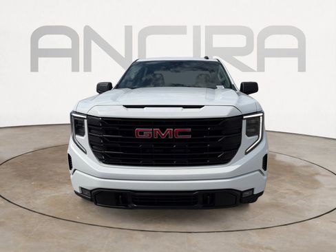 Used 2024 GMC Sierra 1500 Elevation AWD/4WD image 6