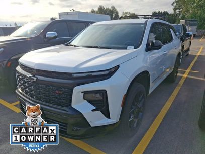 Used 2025 Chevrolet Traverse RS