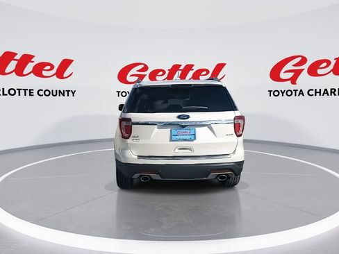 Used 2018 Ford Explorer XLT w/ Equipment Group 202A image 7