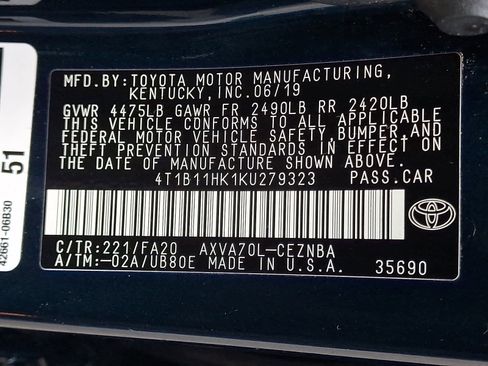 Certified 2019 Toyota Camry LE FWD image 28