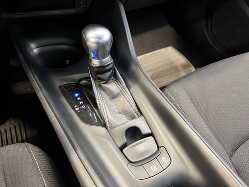 Used 2018 Toyota C-HR XLE image 14