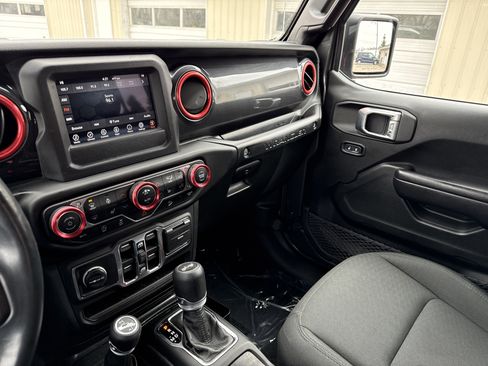 Used 2020 Jeep Wrangler Unlimited Sport AWD/4WD image 22