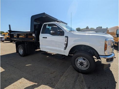 New 2025 Ford F350 XL w/ XL Chrome Package image 8